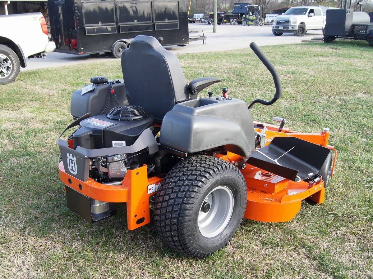 Husqvarna MZ61 61" Zero Turn Lawn Mower 24HP KAW (Scratch and Dent) - Image 3